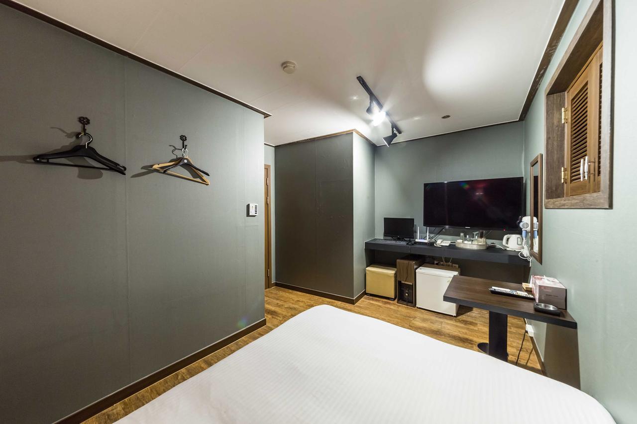 8Motel Seoul Exterior photo
